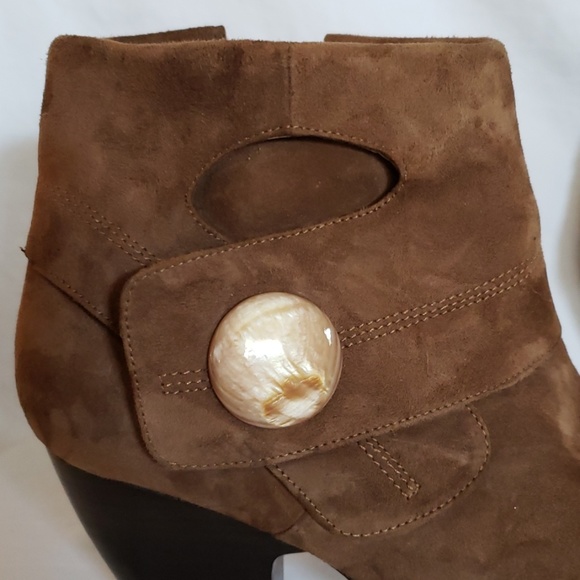 Vaneli Heeled Boots/Booties - Picture 7 of 7